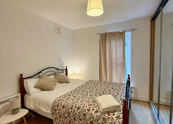 Private Centre דירה *